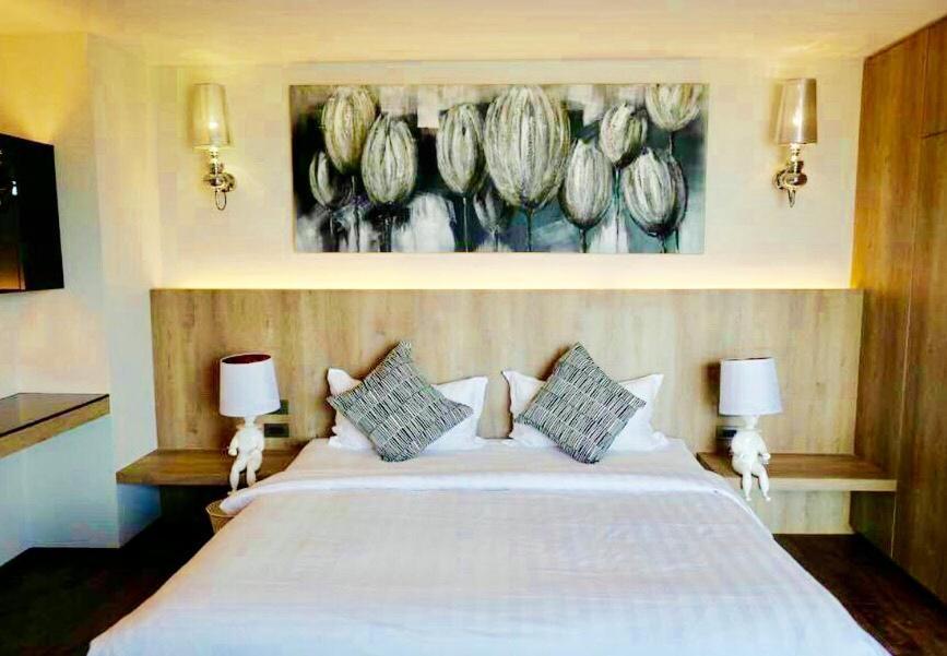 The 28Th Hotel Kanchanaburi Esterno foto