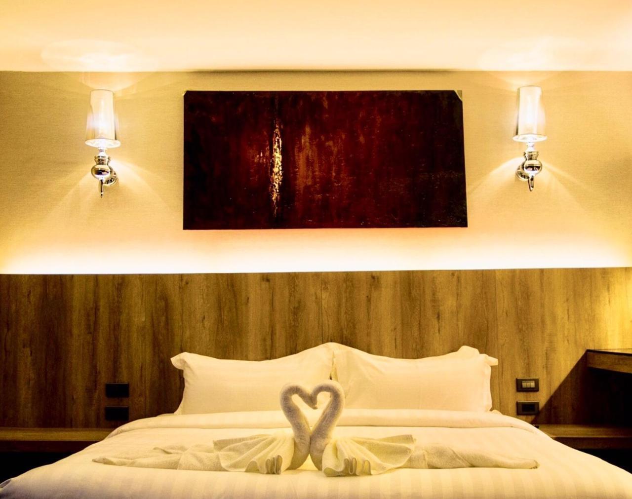The 28Th Hotel Kanchanaburi Esterno foto
