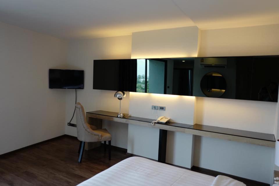 The 28Th Hotel Kanchanaburi Esterno foto