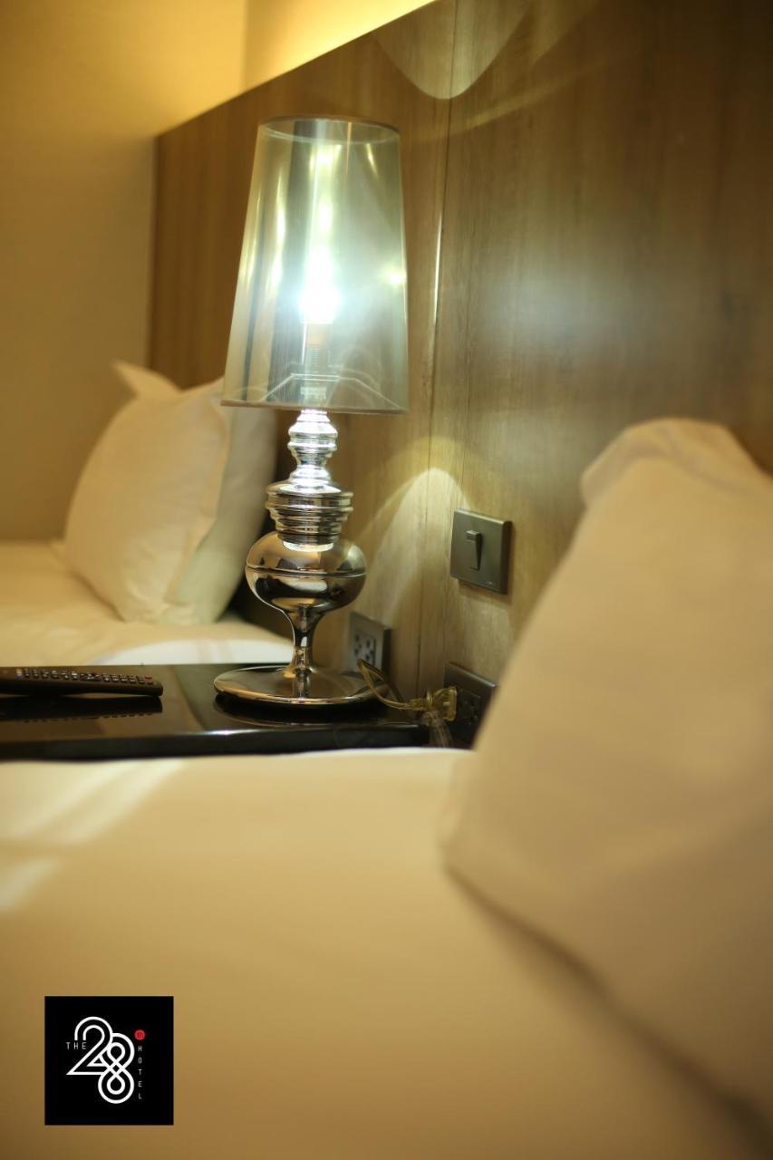 The 28Th Hotel Kanchanaburi Esterno foto
